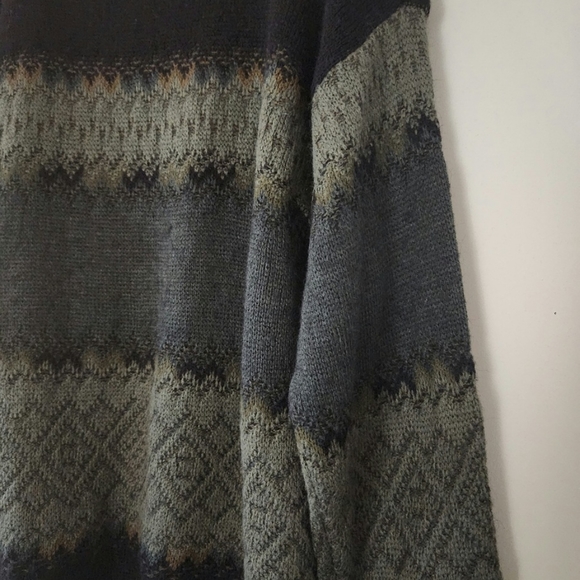 Vintage x Mariner Swordfish Embroidered Velvet Print Sweatshirt - Picture 4 of 7